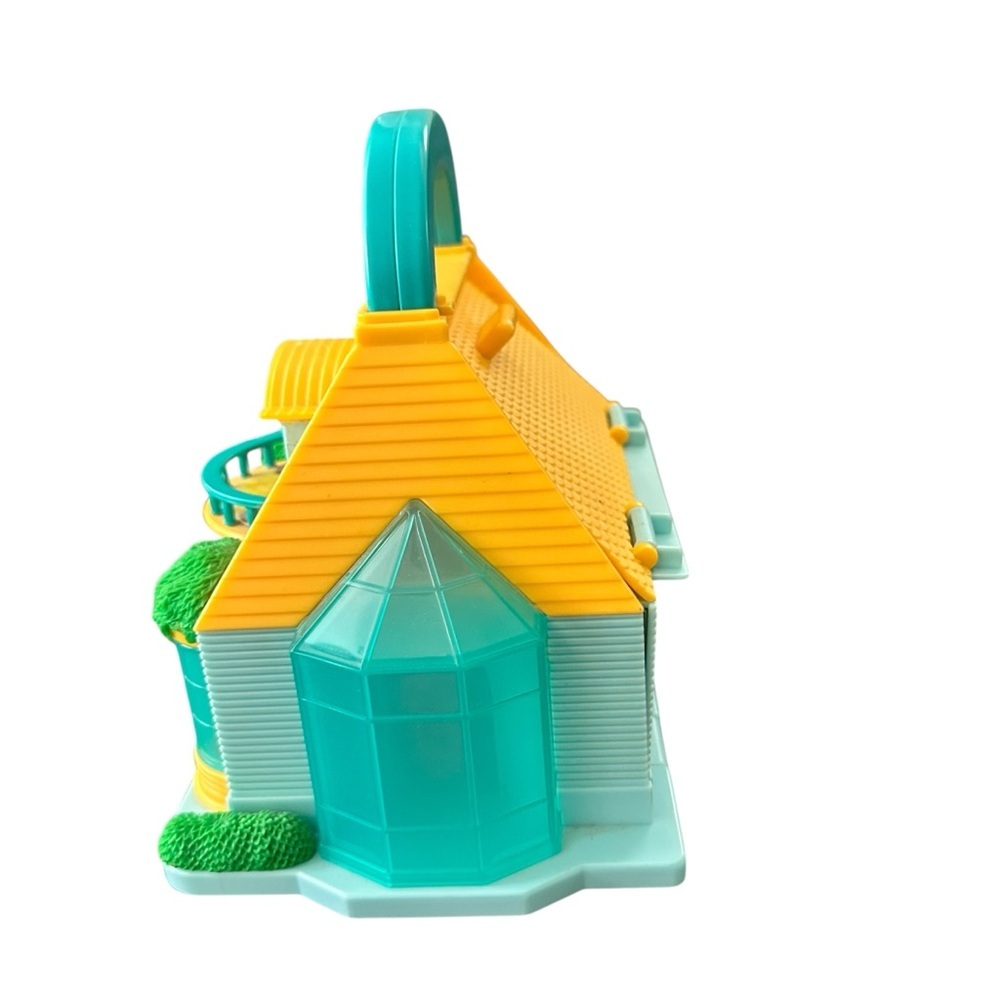 Vintage Playhouse Toy - Picture 4 of 4